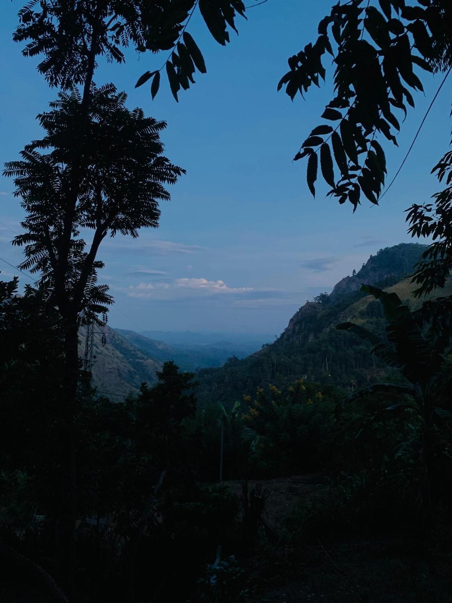 Meditation Monastery Stay เอลลา ภายนอก รูปภาพ